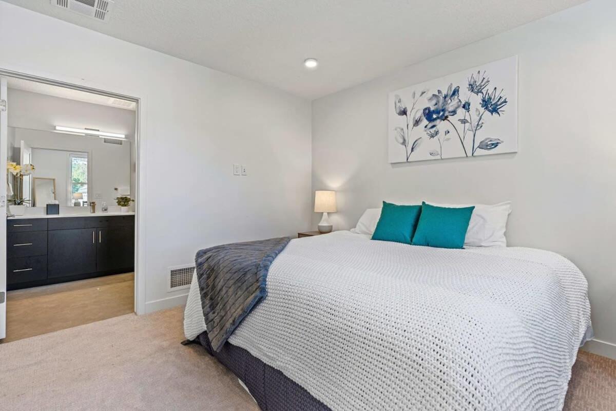 2Br Luxury Urban Escape Balcony & Fitness Center Appartement Salt Lake City Buitenkant foto